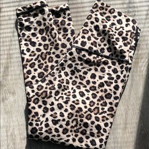High waisted leopard leggings